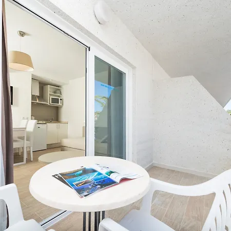 Ferrer Janeiro & Hotel 4*