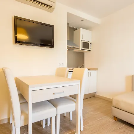 Ferrer Janeiro & Hotell