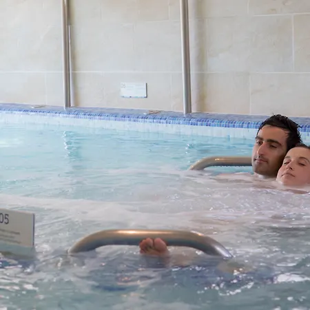 Ferrer Janeiro & Hotell 4*
